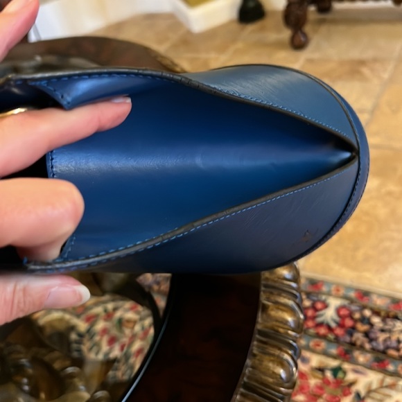 Louis Vuitton Epi Cluny Women's Shoulder Bag Toledo Blue - Excellent Condition - Picture 11 of 17